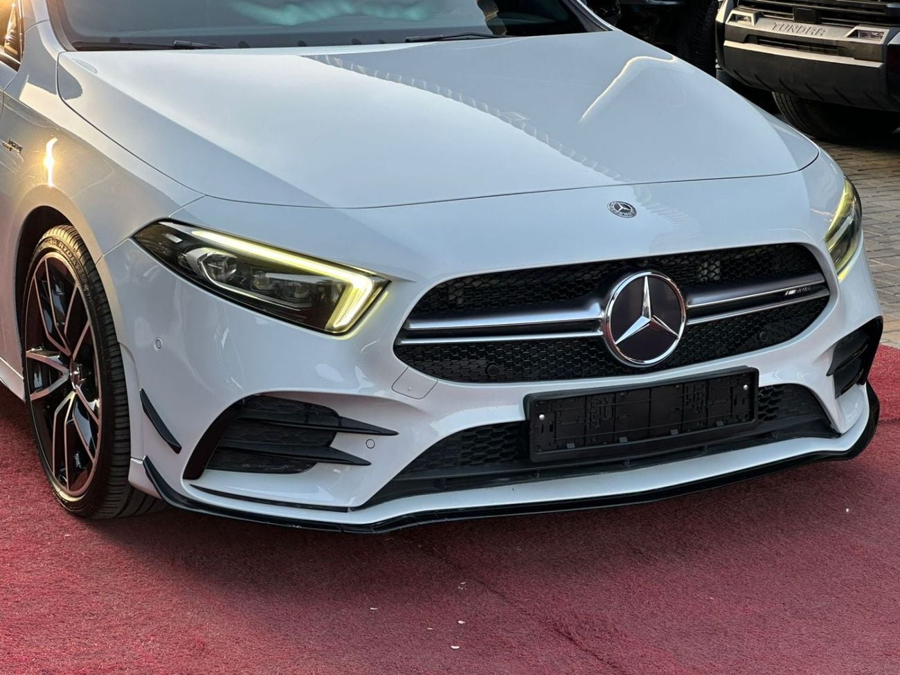 Mercedes-Benz A 35 AMG Std 2.0L