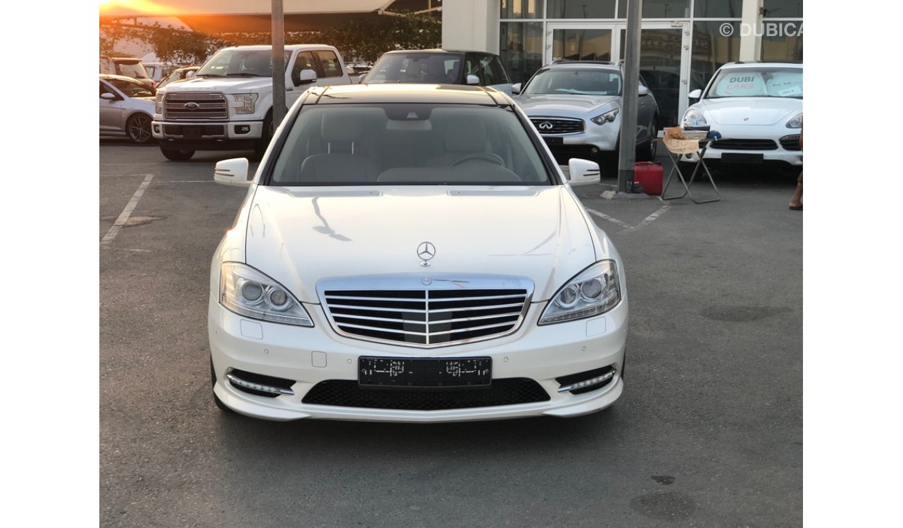 مرسيدس بنز S 350 موديل 2011 خليجي كت 63 فل مواصفات كراسي جلد ومثبت سرعه وتحكم كهربي كامل ونظام صوت ممتاز وبانوراما