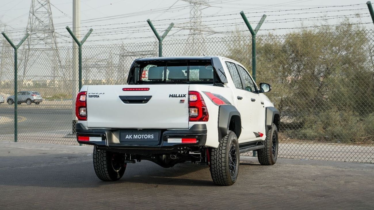 تويوتا هيلوكس GR Sport 4.0L