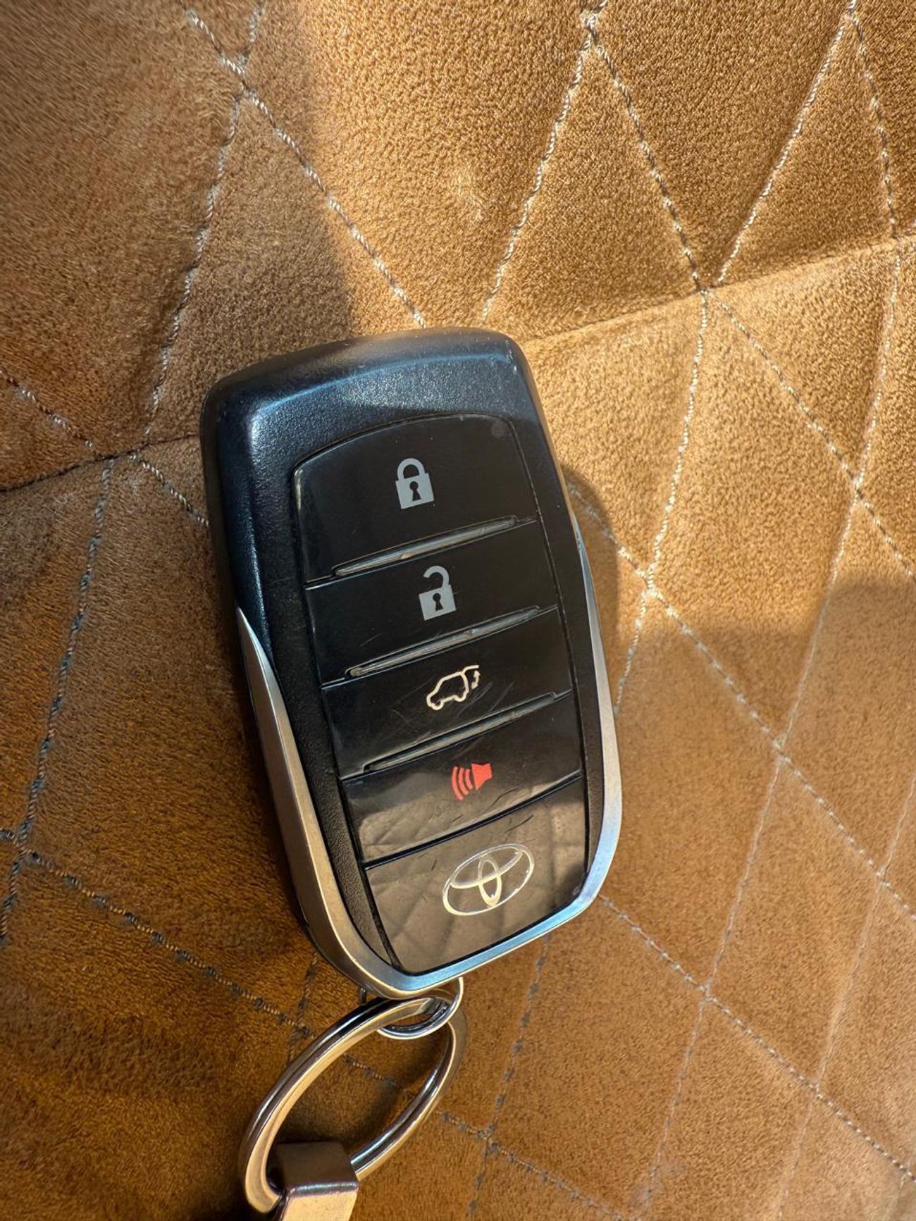 تويوتا لاند كروزر Land Cruiser GXR 4.0L Petrol V6 Grand Touring Full Option 2021 Model