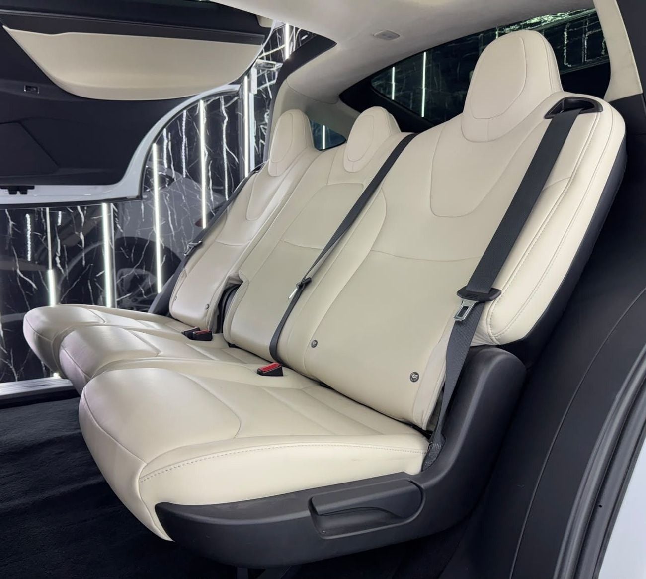 Tesla Model X 75D 2018 Tesla Model X Full Service History, Carbon Fiber Package, Falcon Wing, GCC