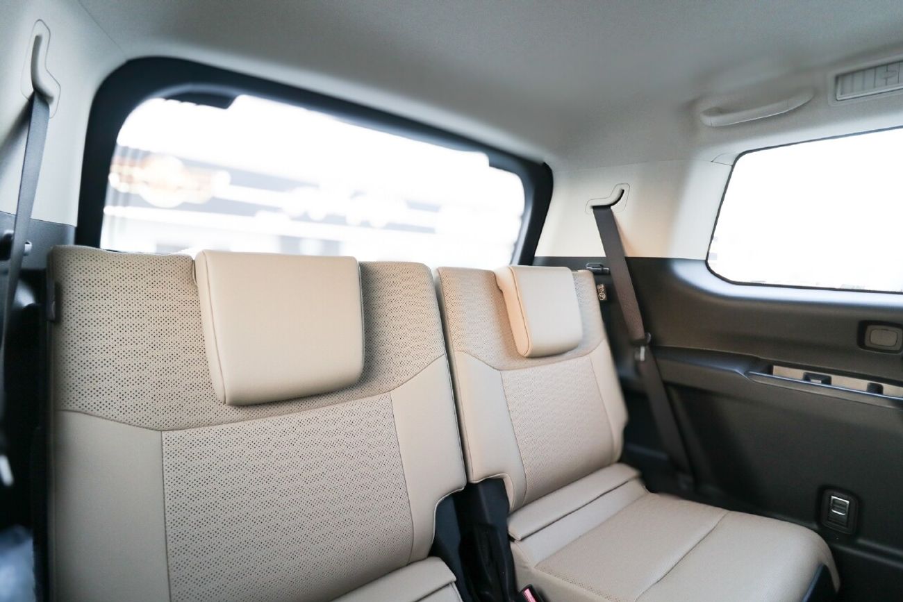 تويوتا برادو 2.7L Petrol / High Option / Sunroof / Driver Power With Leather Seats / 2024MY