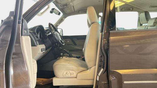 Mitsubishi Pajero 3.0 GLS H/L LTHR GOLD SIG EDT | Guaranteed Warranty | 0 Down Payment