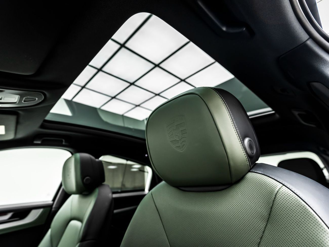 Porsche Cayenne Base Coupe 2025 Porsche Cayenne Coupe, March 2027 Porsche Warranty, Low KMs, GCC