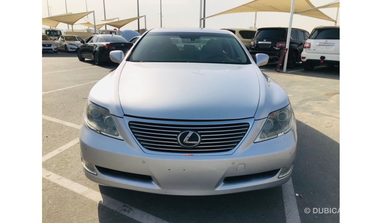 Lexus LS460