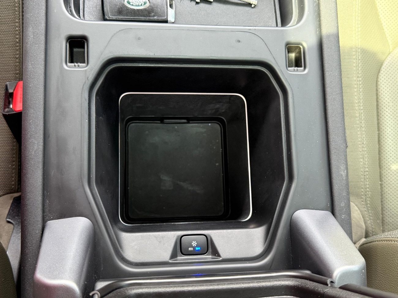 لاند روفر ديفندر P300 110 S 2.0L (5 Seater)