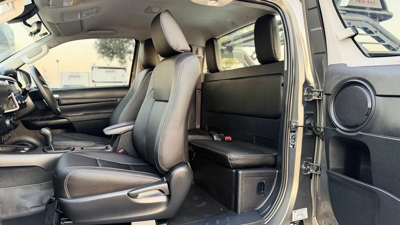 تويوتا هيلوكس -