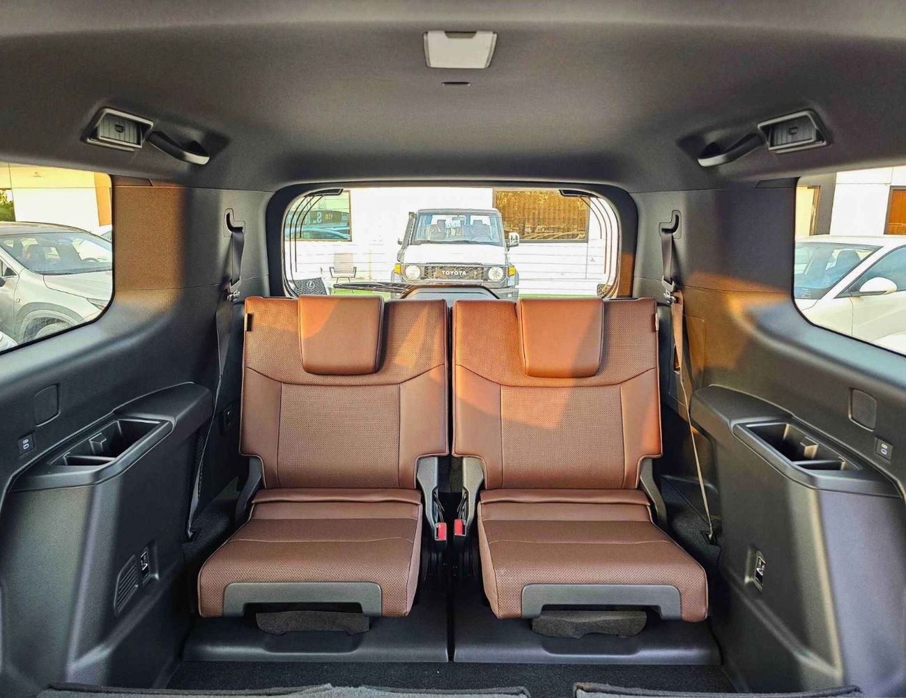 Toyota Prado ADVENTURE TURBO/2.8L V4 DIESEL/DRIVER POWER SEAT WITH LEATHER/DVD+CAMERA /COOL BOX (CODE # P28ADV3)