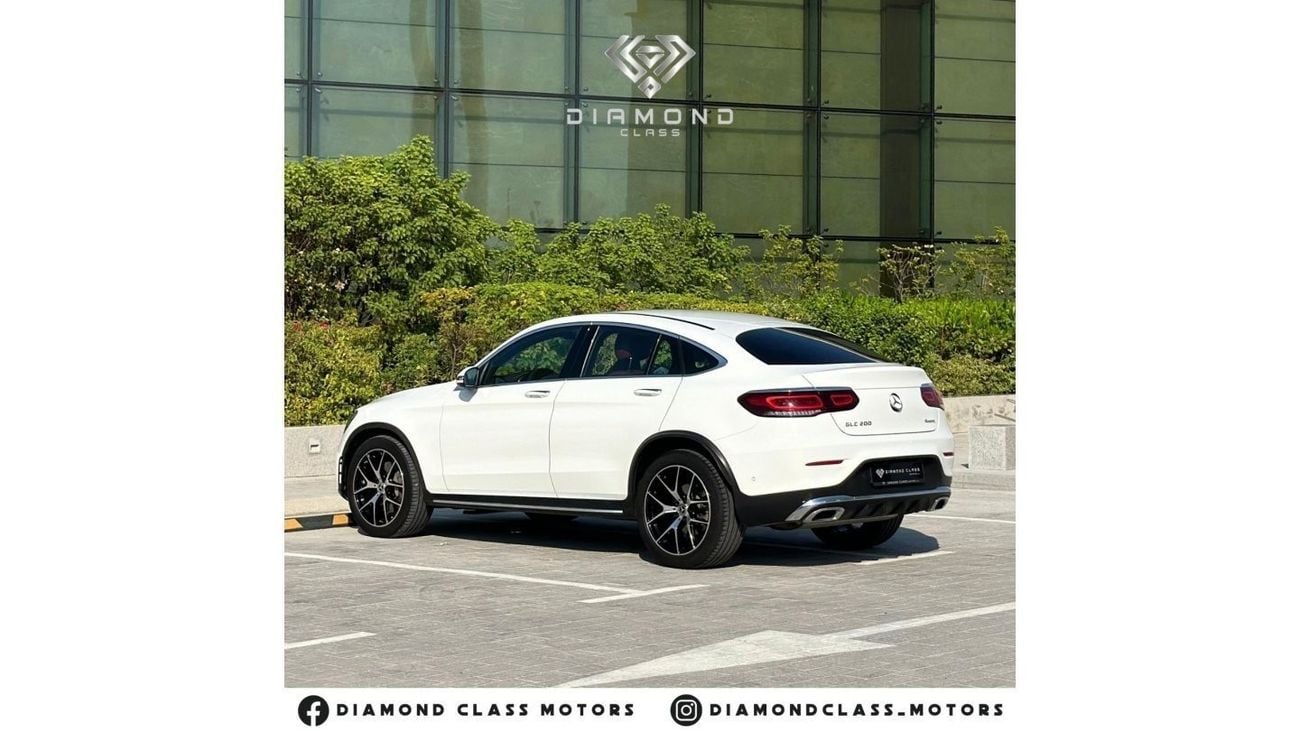 Mercedes-Benz GLC 200 Premium Mercedes GLC 200 Coupe  AMG line - 2.0T 4Matic  Sunroof  2022 GCC  Service Contract Under Me