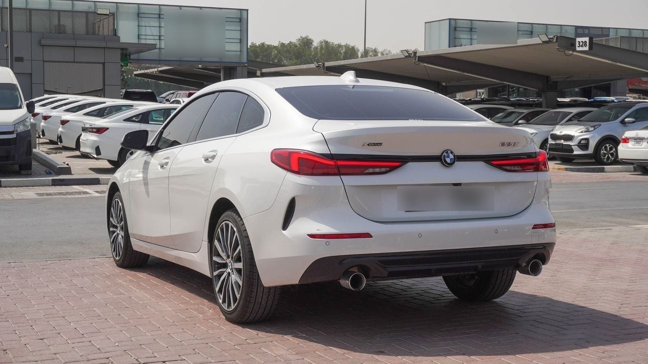 بي أم دبليو 328i XDrive