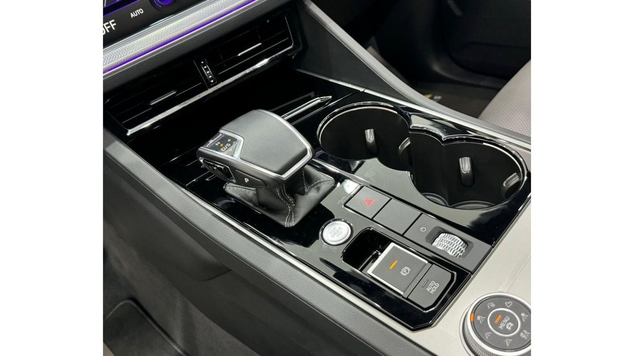 فولكس واجن طوارق 2022 Volkswagen Touareg R-Line Black Edition, Jan 2027 VW Warranty, Full VW Service History, GCC
