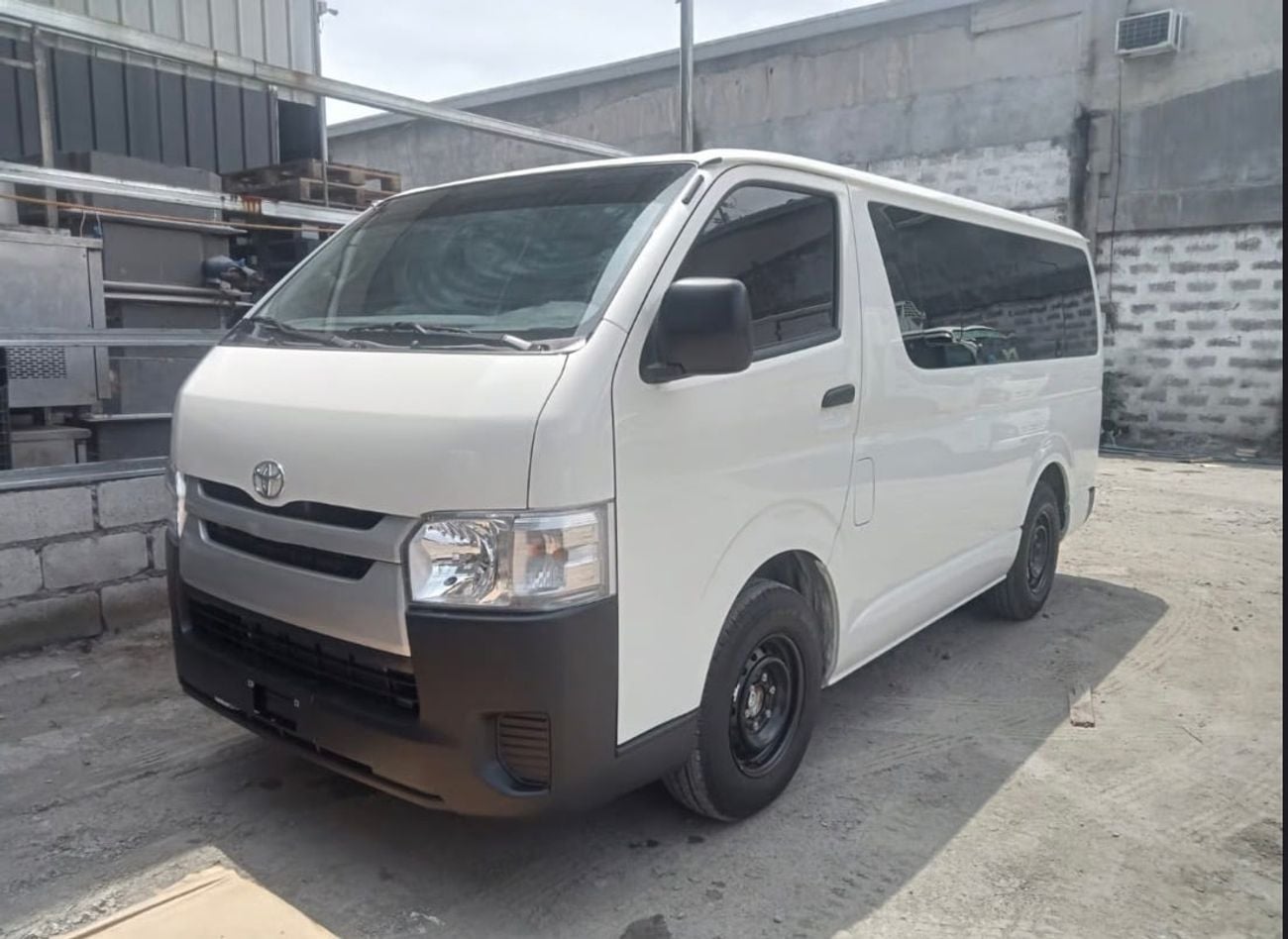 Toyota Hiace 2026 TOYOTA HIACE VAN CARGO 3.0L DIESEL  5MT