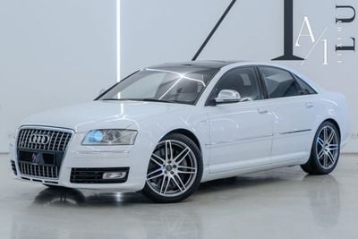 Audi S8 2009 Audi S8 V10, Clean Title, Zero Paint, GCC