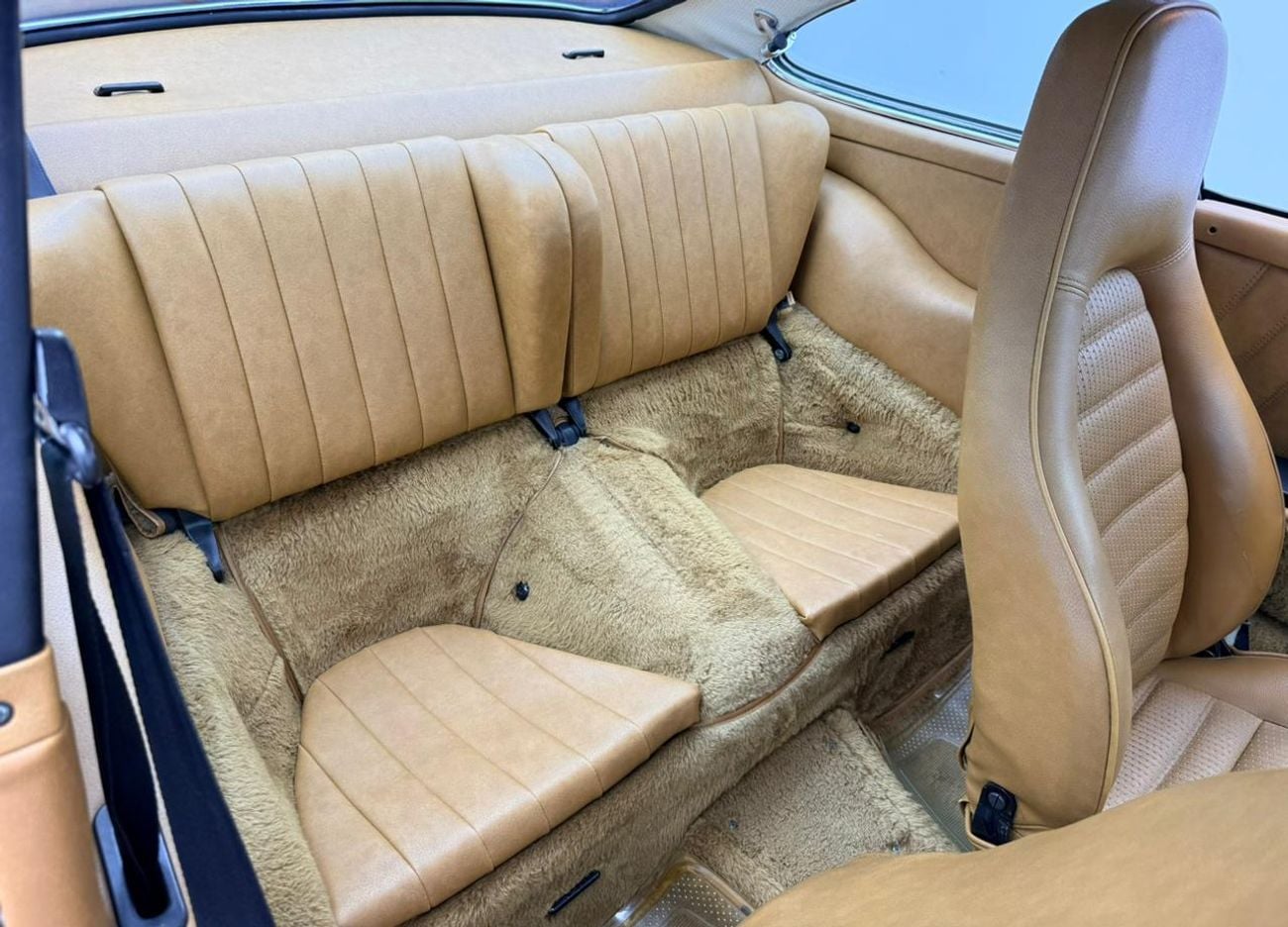 Porsche 911 1976 Porsche Carrera S, Sunroof, Blaupunkt Audio System, Fully Restored, Canadian Specs