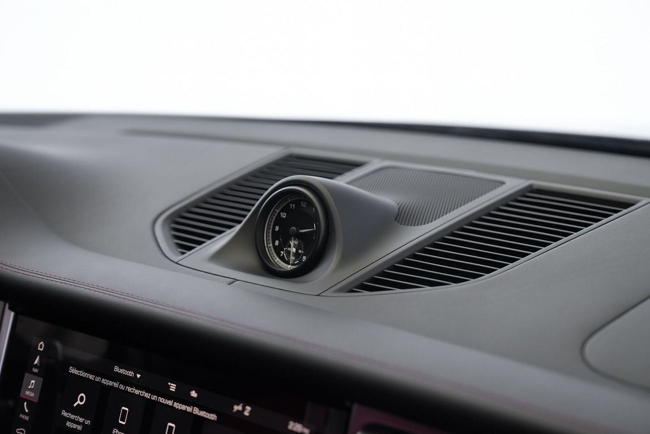 Porsche Macan Std 2.0L (252 HP)