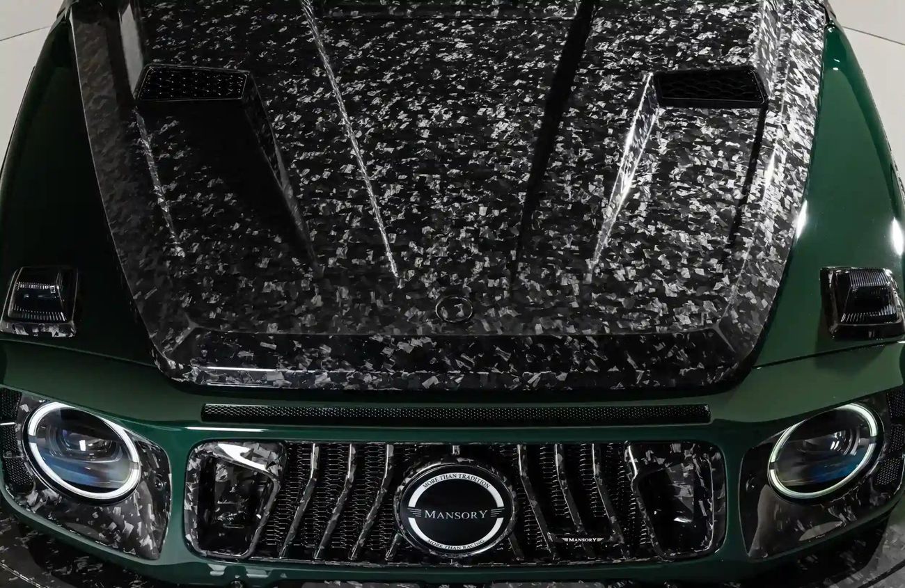 Mercedes-Benz G 63 AMG 4.0L V8 Twin-Turbocharged Engine