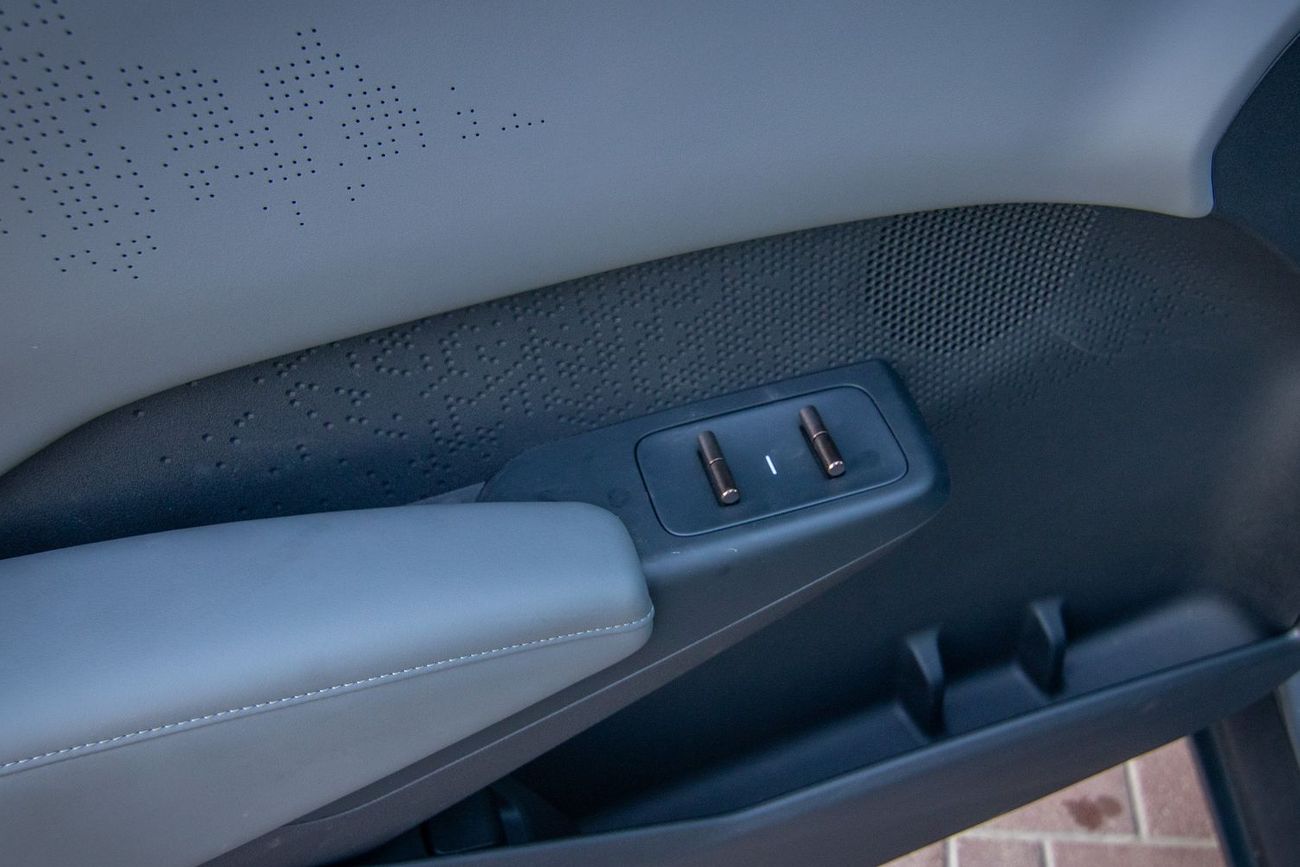 زيكر X 2026 ZEEKR X | STANDARD | RWD | GCC | 560 KM | 275 HP | EXPORT ONLY