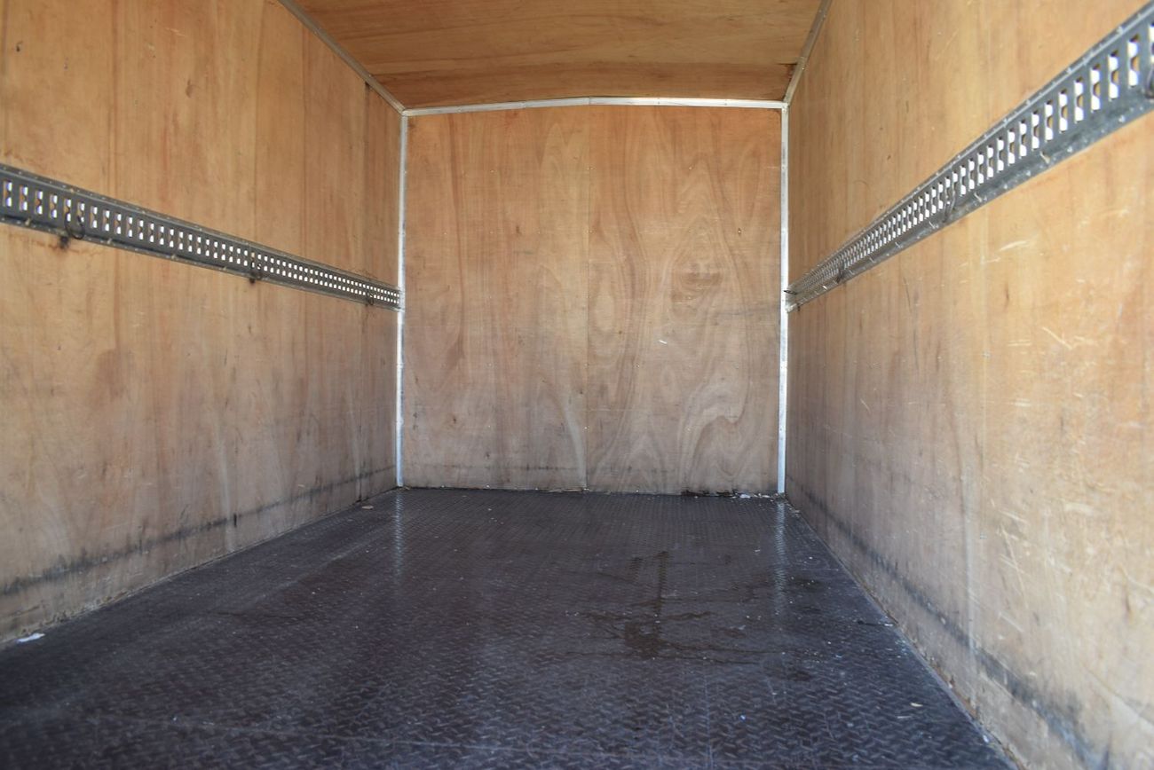 إيسوزو NPR Isuzu Npr Pick up with Box, model:2021. Excellent condition