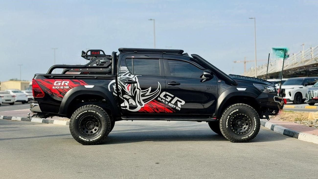 Toyota Hilux 2022| 2.8L DIESEL ENGINE | AT | RHD | HEAVY BULL BAR WITH LED FOCUSED LIGHTS | DUAL BULL BAR ANTENNA