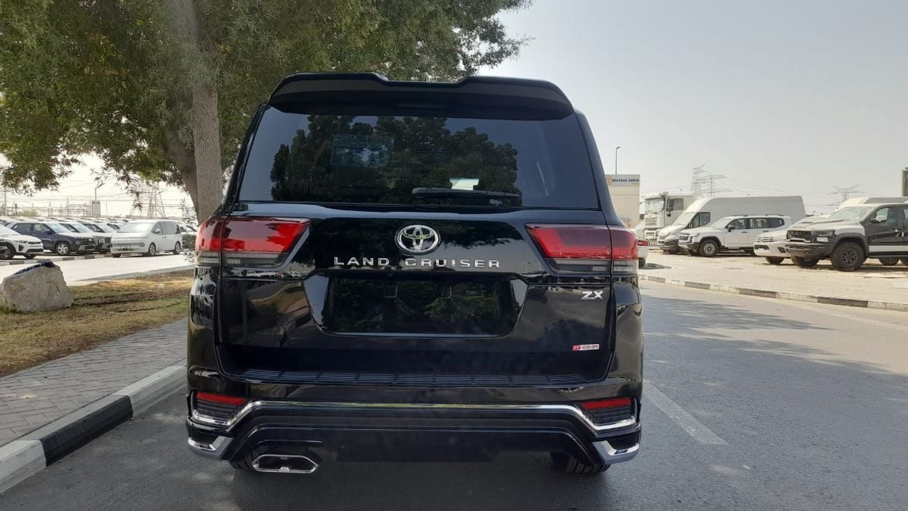 تويوتا لاند كروزر Right-Hand drive Diesel ZX black with biege
