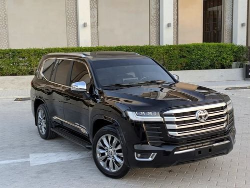 تويوتا لاند كروزر GXR Facelifted With Interior and Exterior | GCC Specs | V6 Engine