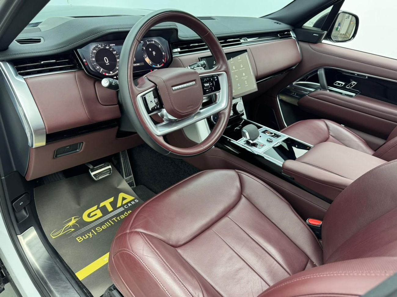 لاند روفر رينج روفر HSE P530 4.4L 2023 Range Rover Vogue P530 HSE, 2028 Range Rover Warranty + Service Pack, GCC