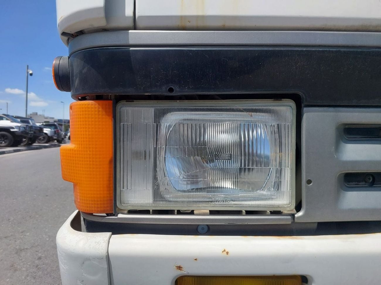 Mitsubishi Fuso Canter MITSUBISHI CANTER TRUCK RHD 1992 MODEL 3.9 L DIESEL MANUAL(PM60495)