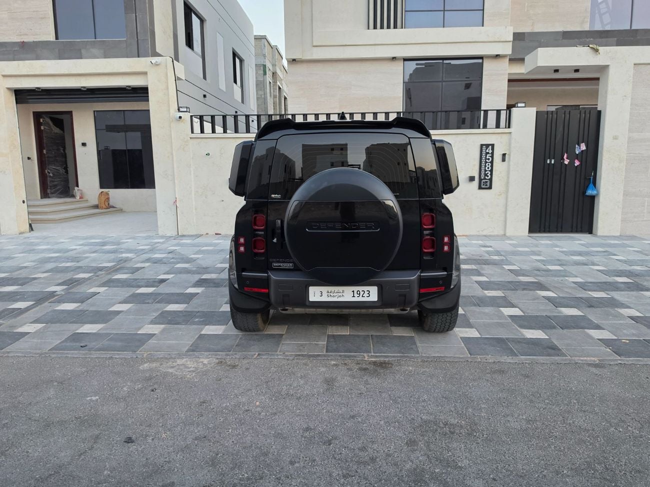 Land Rover Defender 110 HSE P400