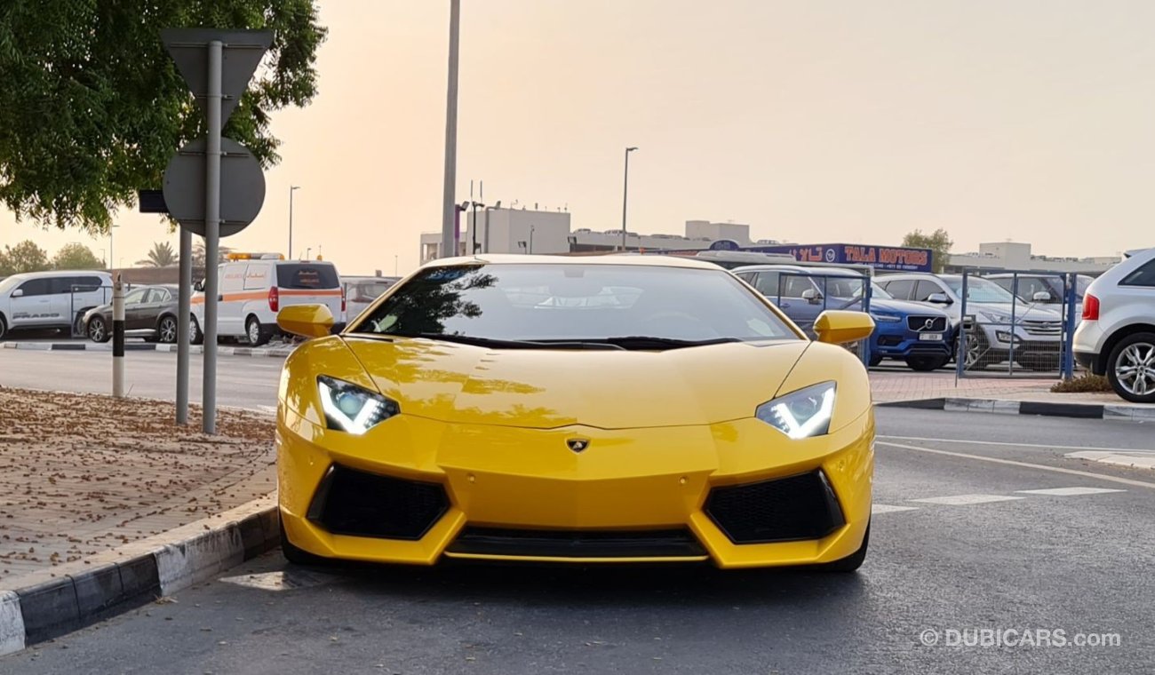 Lamborghini Aventador LP700-4 Full Service History GCC only 3000Kms 2015