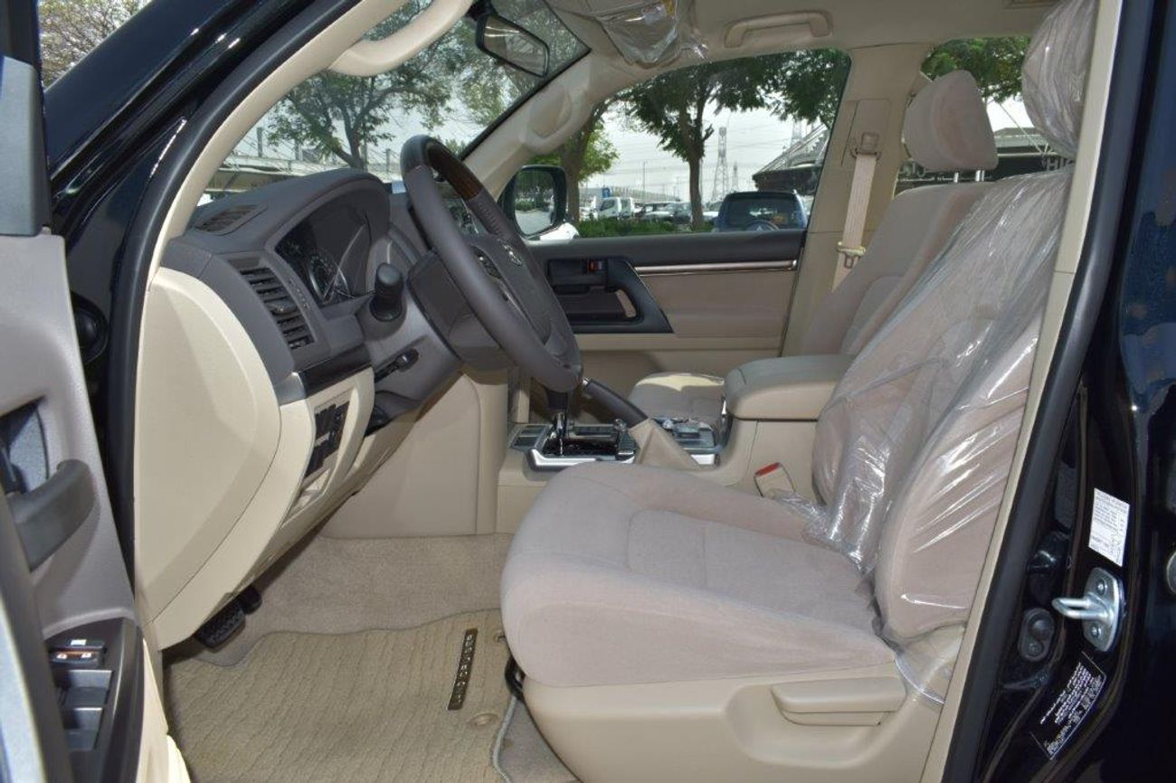 Toyota Land Cruiser 200 GXR V8 4.5L Diesel Automatic