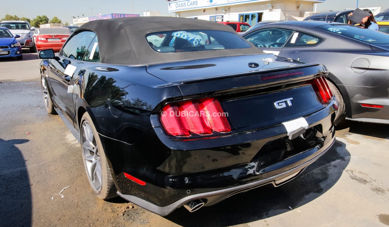 Ford Mustang GT FULL OPTION SOFT TOP CONVERTIBLE