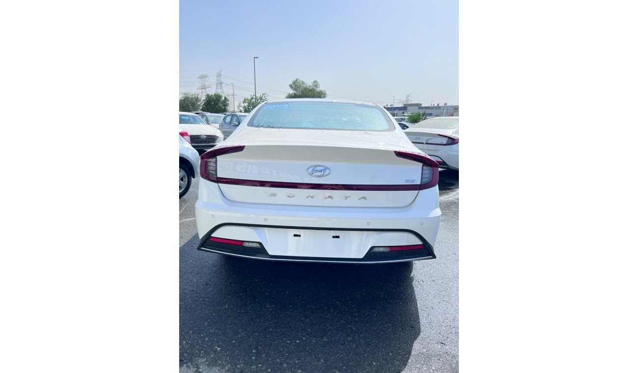 Hyundai Sonata 2.5 L, FWD