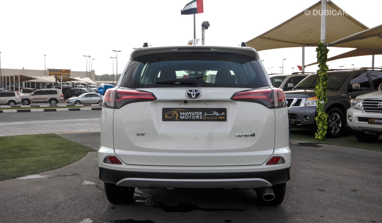 Toyota RAV4 VX AGENCY WARRANTY FULL SERVICE HISTORY GCC SPECIFICATION