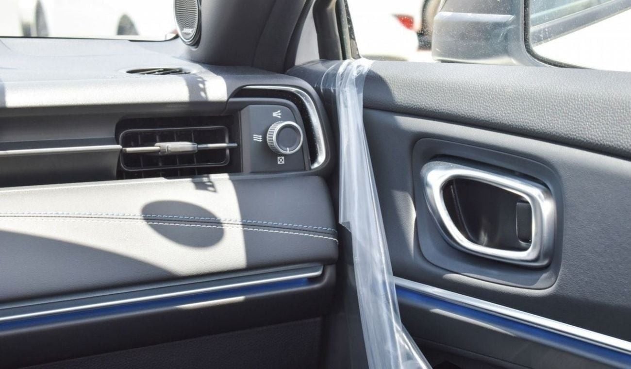 Honda e:NS1 Brand New Honda ENS1 Realm 2023 EV A/T | White/Black | N-HND-NS1-HV-23| FOR EXPORT AND LOCAL