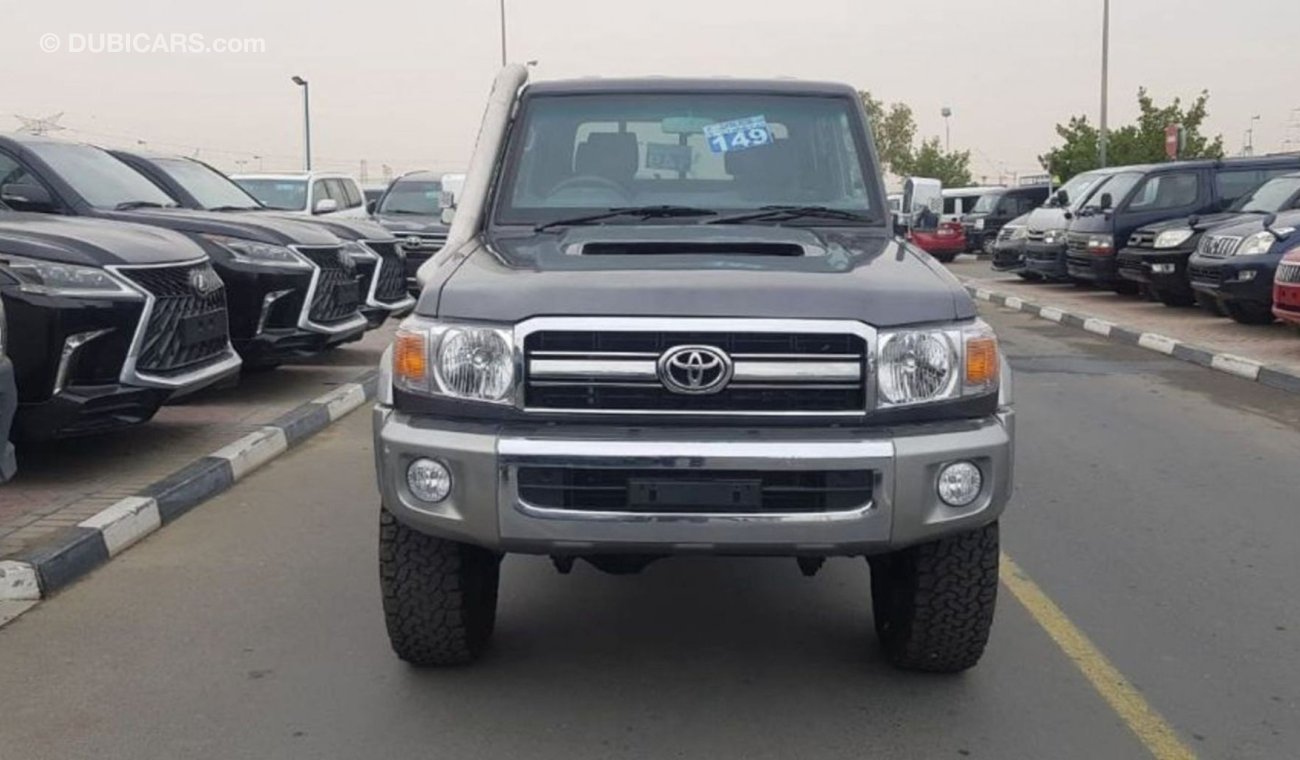 Toyota Land Cruiser Pick Up Diesel Manual V8 Right-hand Low Km(Contact Abdul Karim +971529827297)