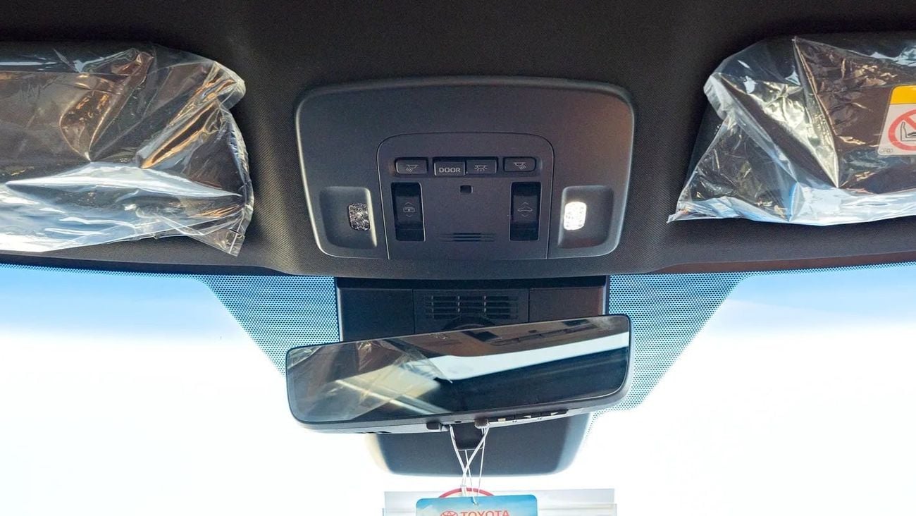 تويوتا كامري لوميير HEV تويوتا كامري لوميير 2026 سعة 2.5 لتر هجينة كاملة المواصفات (أبيض)