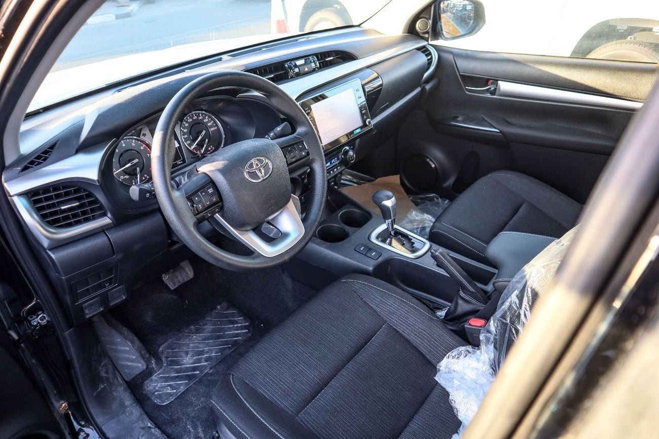 تويوتا هيلوكس GL 2026 Toyota Hilux Double Cab 2.7L Petrol (TGN121) 4x2
