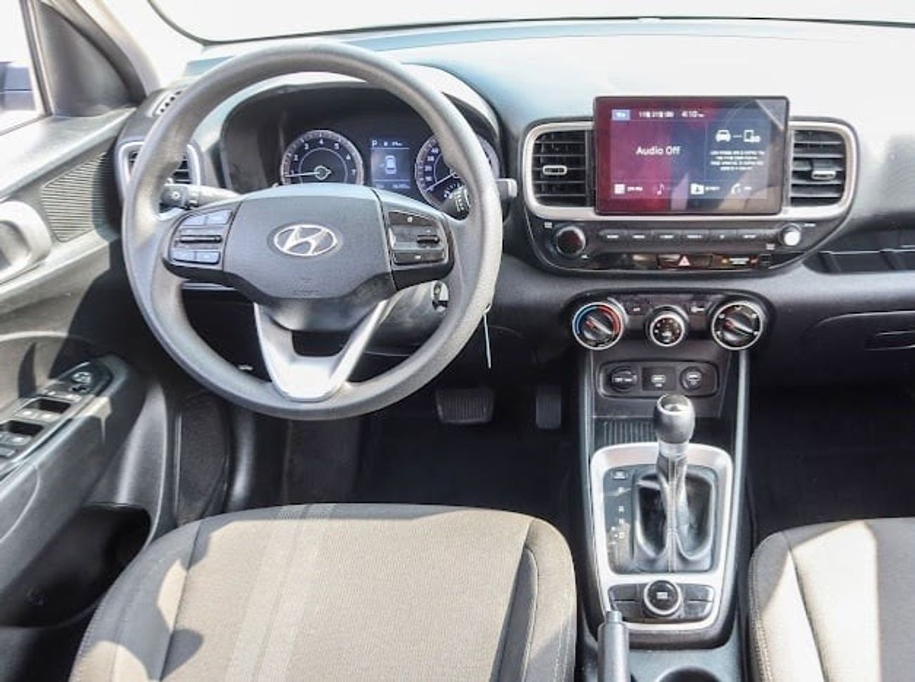 Hyundai Venue خاليه من الحوادث