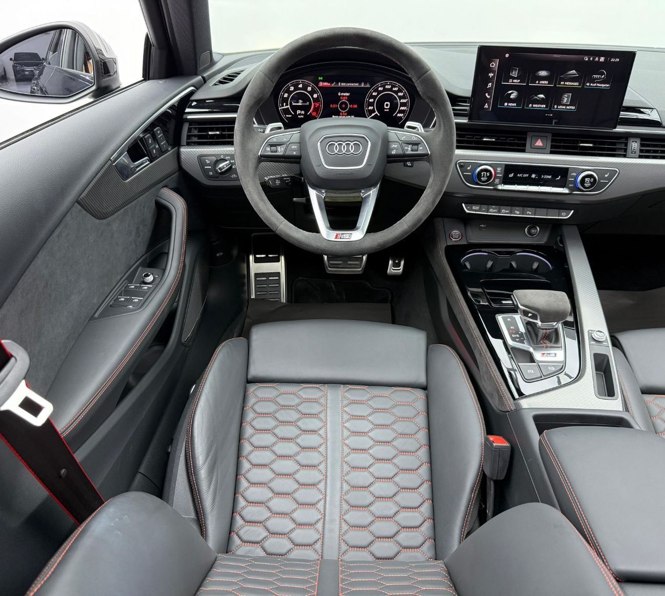 Audi RS4 2023 Audi RS4, Very Low Km, Excellent Condition, Japanese Specs