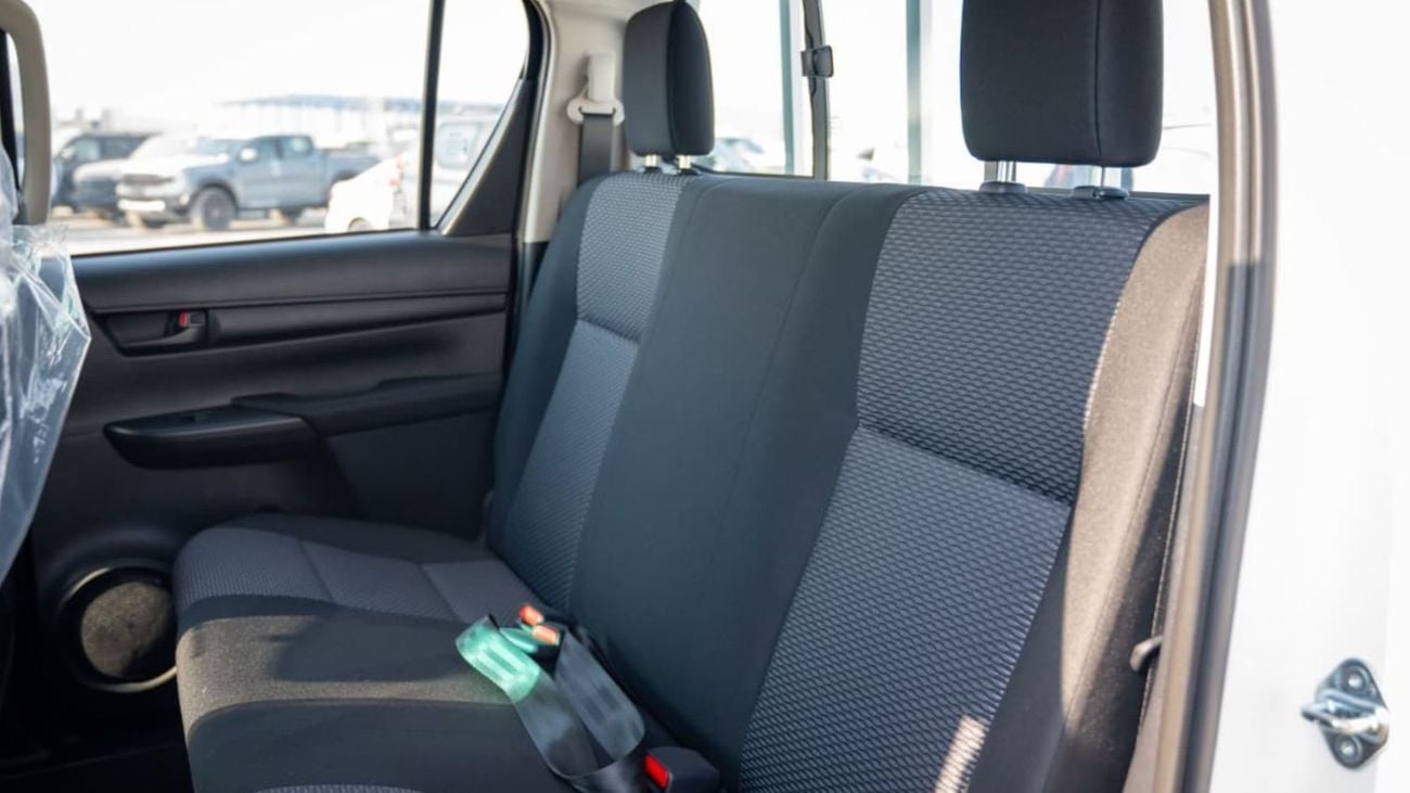 Toyota Hilux DLX-G Automatic| 2.4L | 4WD | Diesel | 5 Seats | 4 Doors