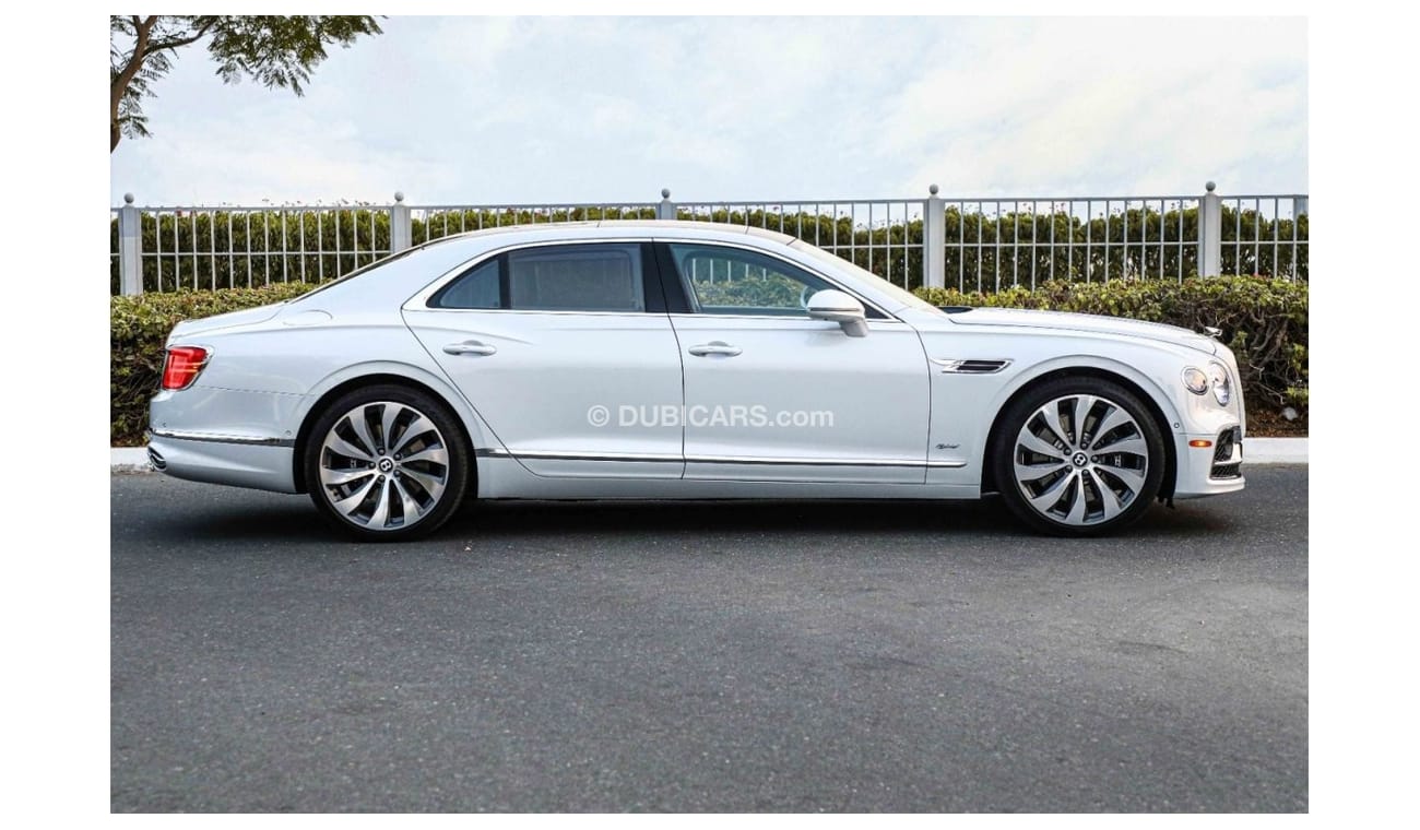 Bentley Flying Spur 2022 Bentley Flying Spur 2.9L V6 Hybrid - Mileage + Luxury + Powerful Bi-turbo Engine