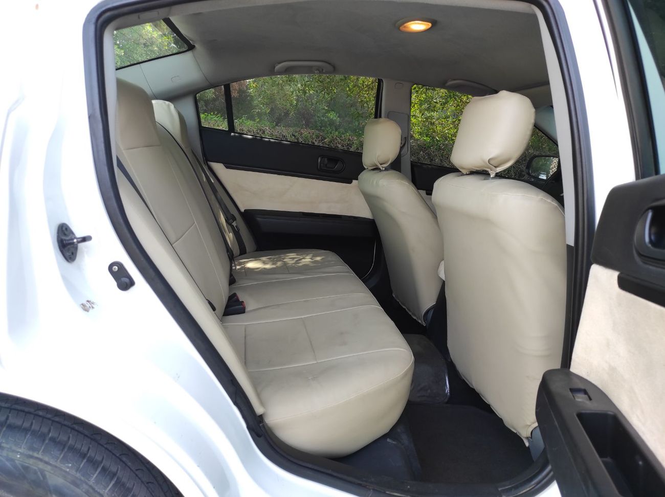 Mitsubishi Galant GLS 2.4L Mitsubishi Gallant 2011 Gcc V4 full automatic