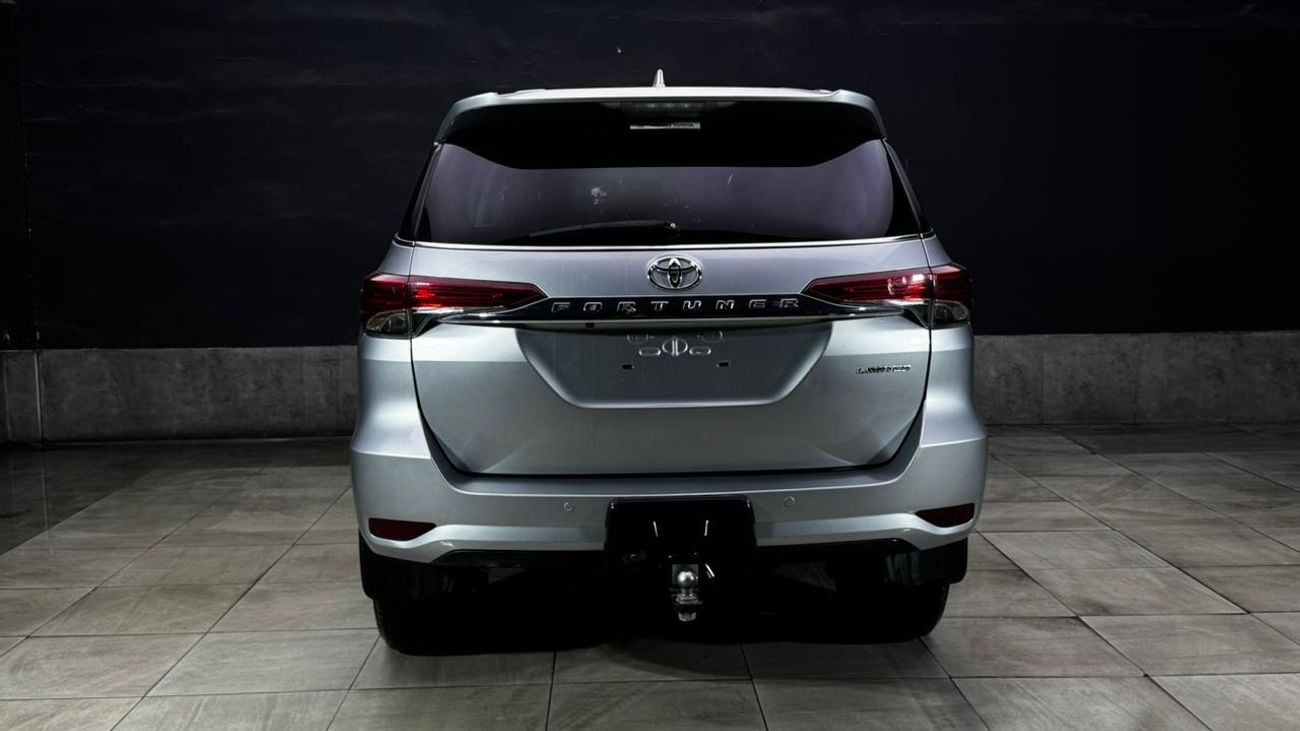 Toyota Fortuner DIESEL 2.8 LITER ,RHD .AUTOMATIC FULL OPTION