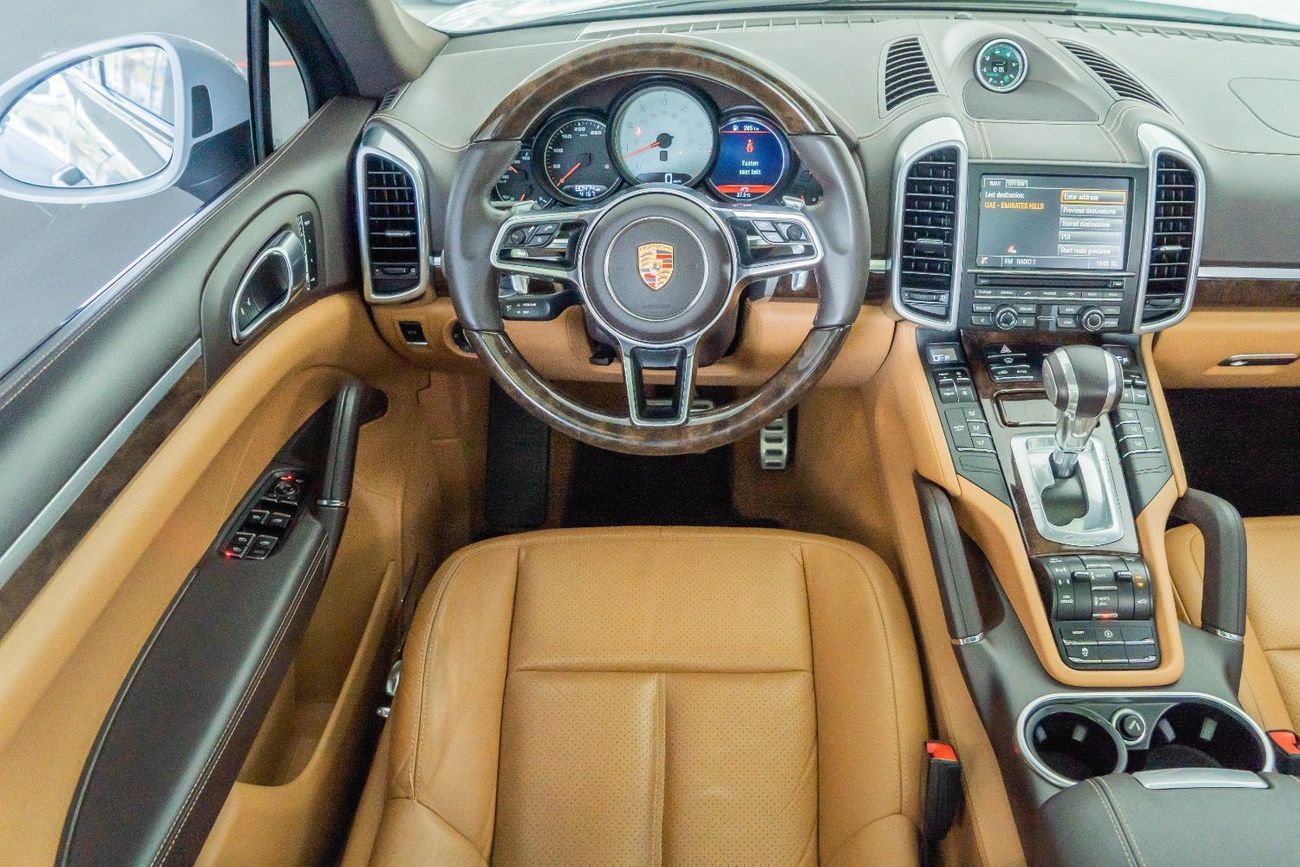 Porsche Cayenne 2015 Porsche Cayenne S 3.6L V6 / Full-Service History