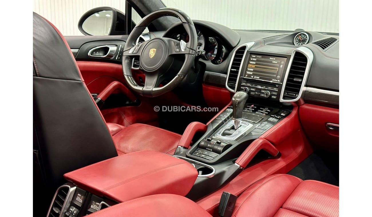 Porsche Cayenne 2014 Porsche Cayenne GTS, Full Service History, GCC Specifications