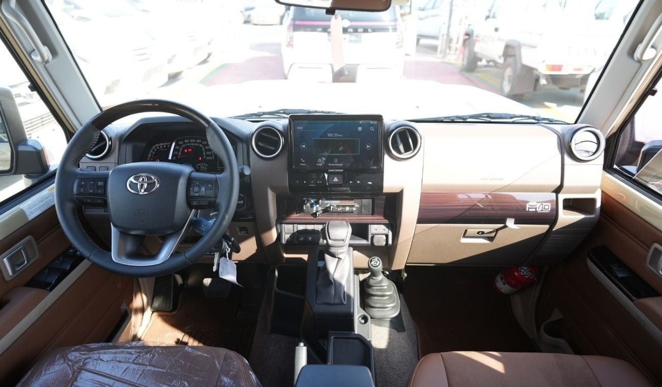 Toyota Land Cruiser 70 TOYOTA LC76 5DOORS PETROL 4.0L A/T MODEL 2025 40TH ANNIVERSARY FULL OPTION
