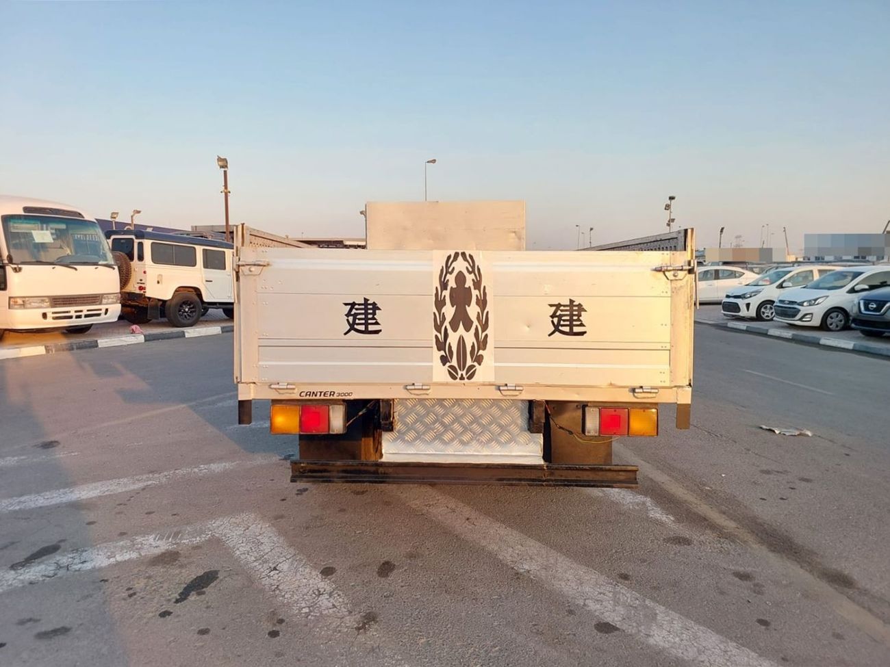 Mitsubishi Fuso Canter MITSUBISHI CANTER ALUMINIUM BODY TRUCK RHD 1994 MODEL 4.5 L DIESEL MANUAL(PM02115)