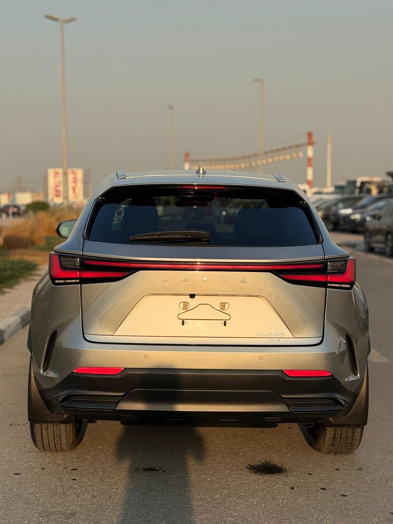 لكزس NX350 Premier 2.4L