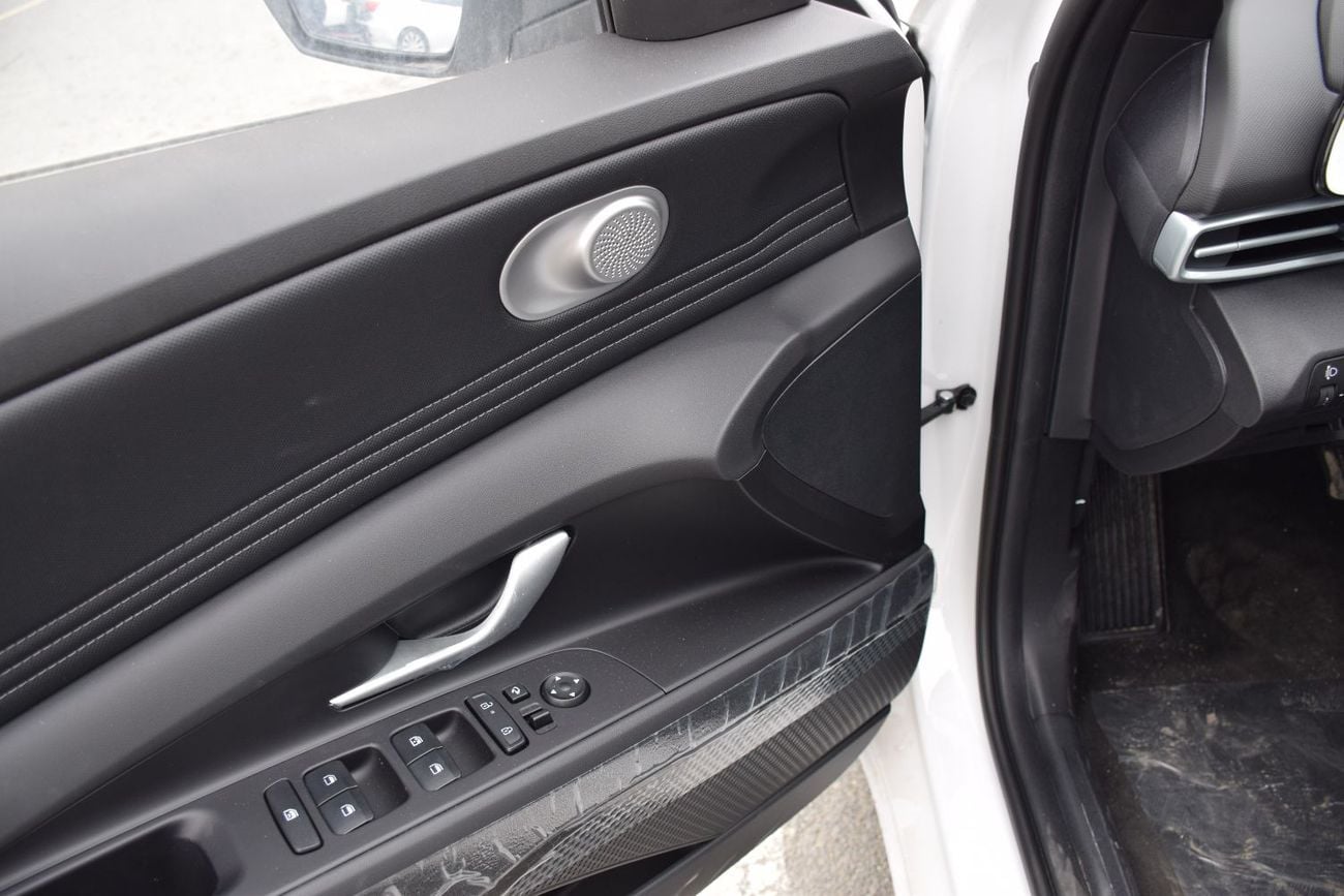 هيونداي إلانترا 