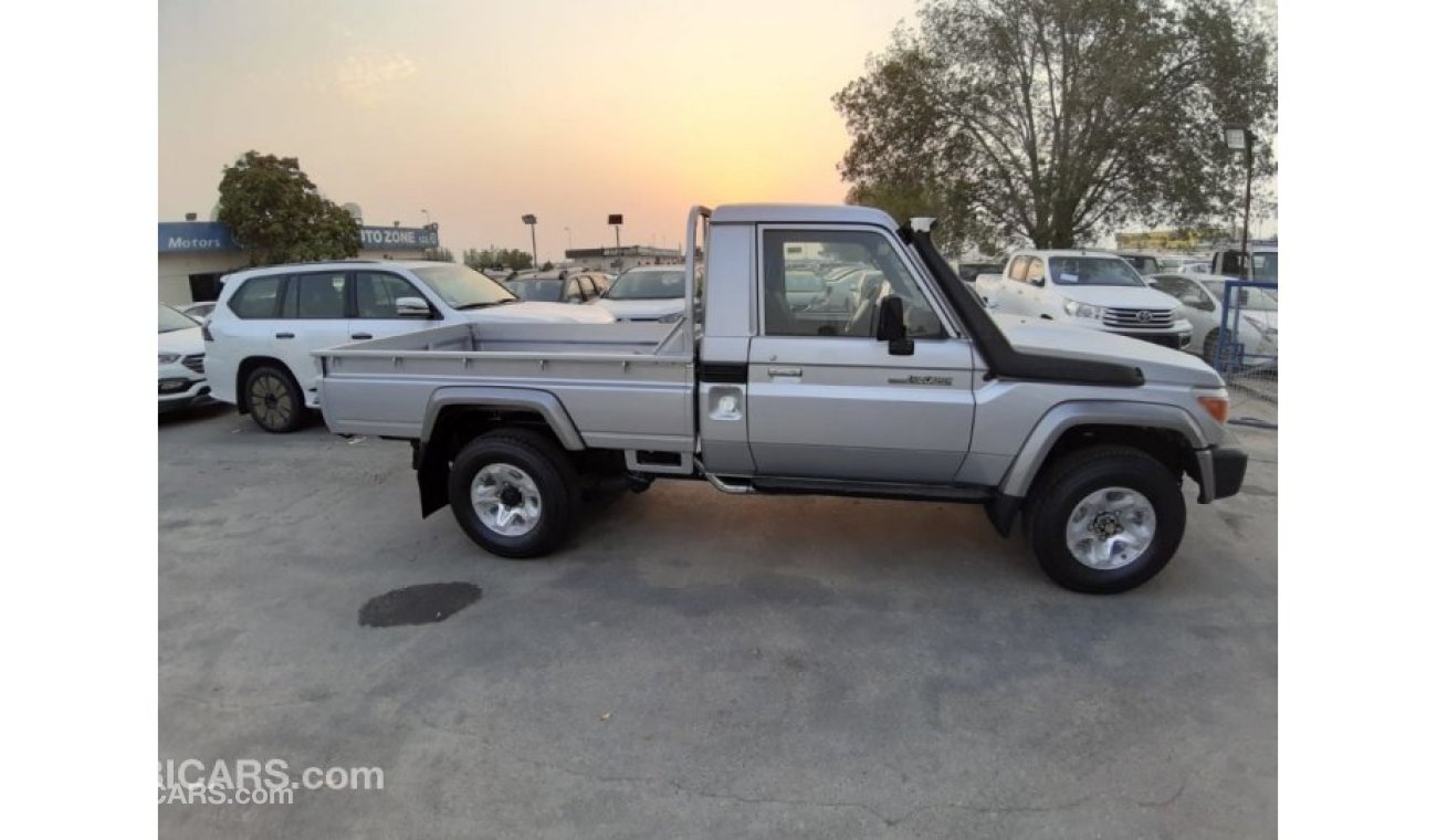 Toyota Land Cruiser Pick Up Pickup SINGLE CABIN V6